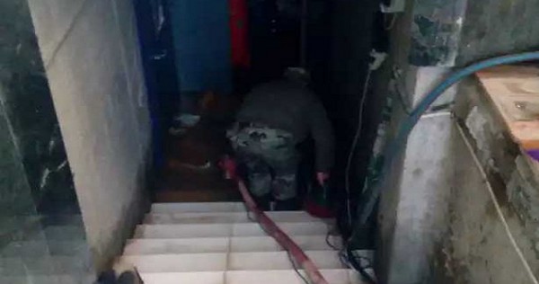 Спасатели КЧС устранили угрозу затопа в школе