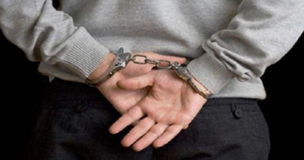 В Канибадаме мужчина попытался убить свою жену