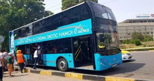 В Душанбе начали курсировать двухъярусные автобусы