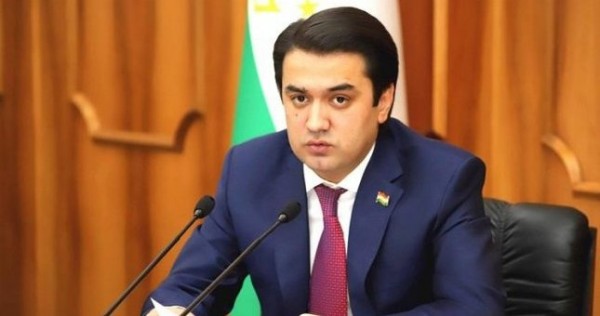 Мэрия Душанбе: Рустам Эмомали здоров и полон сил