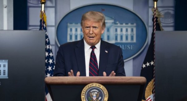 Таджикистанцы и граждане нескольких стран подали в суд на Дональда Трампа