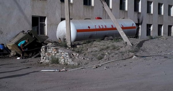 В Яване взорвалась цистерна с сжиженным газом. Восемь человек погибли
