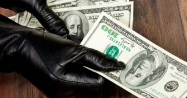 Житель Рудаки   подозревается в краже $33 тыс.