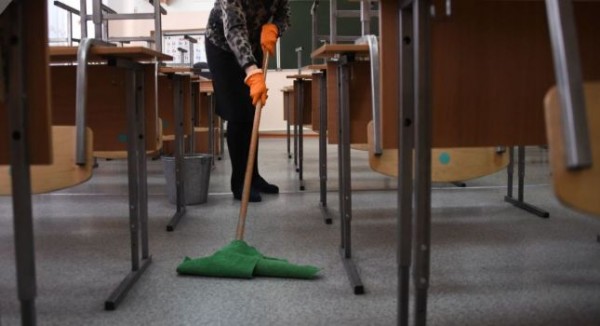В Таджикистане школьникам продлили временные каникулы