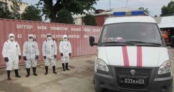 Спасатели использовали 7 тонн раствора гипохлорита для дезинфекции общественных мест в Таджикистане