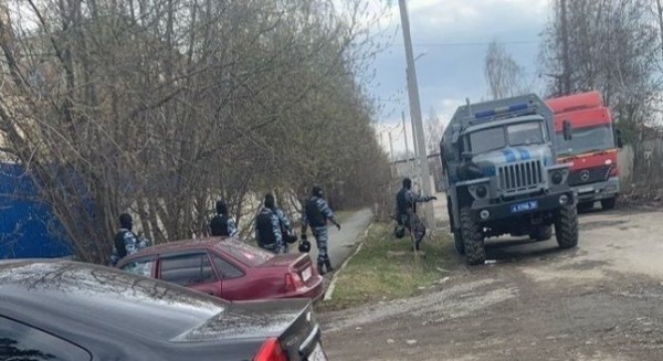 В спецприемнике Екатеринбурга таджикистанцы, устав от ожидания депортации, устроили дебош