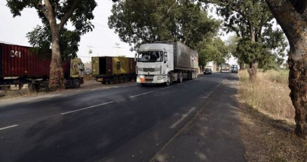 В Таджикистане задержали контрабанду дизельного топлива из Кыргызстана