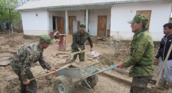 Более 700 пострадавших в результате стихии жителей Хуросона эвакуированы в безопасные места