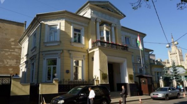 Посольство Таджикистана в России информирует граждан страны о порядке продления срока временного пребывания в РФ
