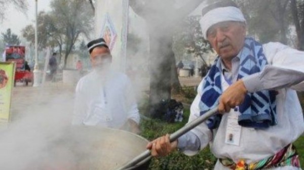 В Душанбе на фестиваль плова съедутся повара со всей страны
