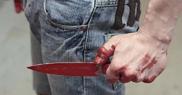 Ранее судимый житель Зафарабада ранил ножом своего земляка