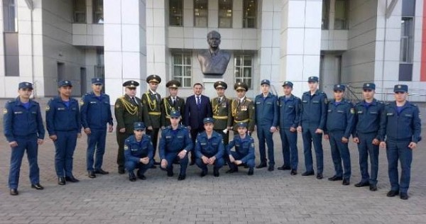 КЧС и ГО объявил конкурс для абитуриентов, которые хотят выучиться на спасателей в России