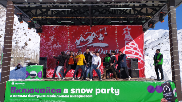 МегаФон Таджикистан организует «скоростные» Snow Party в туркомплексе «Сафед-дара»