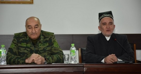 Глава Совета улемов Исламского центра Таджикистана рассказал в КЧС и ГО о губительности религиозного экстремизма и терроризма