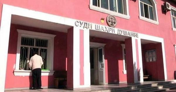 Четырех таджикских милиционеров отправили в тюрьму за пытки