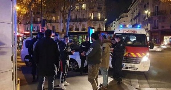 Телохранители президента Таджикистана подрались с оппозиционерами в Париже, пока Рахмон встречался с бизнесменами
