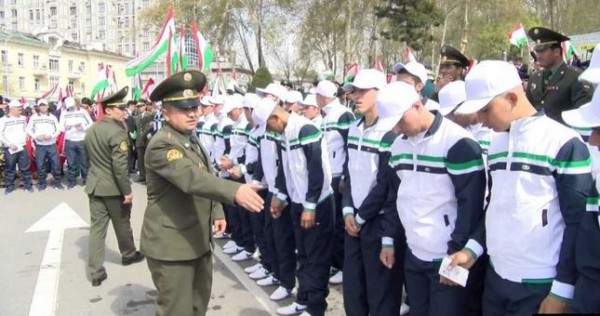 Почему в Таджикистане никак не примут закон об альтернативной службе?