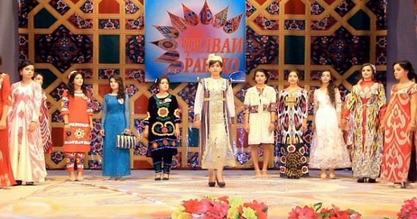 «Сияние красок» в Канибадаме