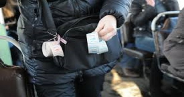В Душанбе за оскорбление пассажирки оштрафован кондуктор