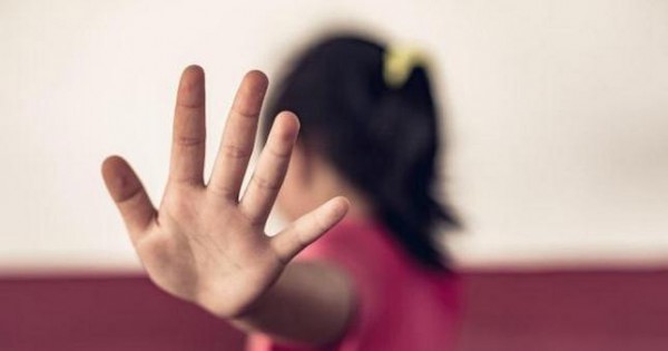 Харассмент, да и только! Приставание к девушкам не останется безнаказанным в любом случае
