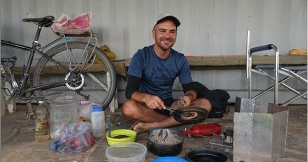Власти Таджикистана готовы организовать приезд матери погибшего в Дангаре туриста