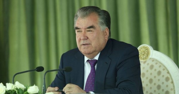 Рахмон открыл межрайонную больницу в Дангаринском районе