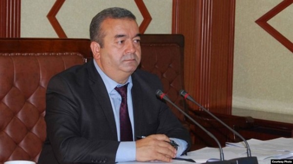 Глава Хатлона обеспокоен несемейным положением начальников отделов ЗАГС