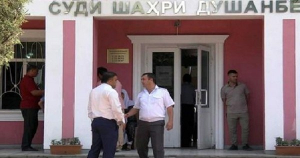 Гражданин Ирана попросил отменить решение суда о депортации из Таджикистана