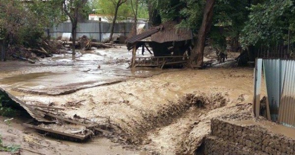 В Хуросонском районе Таджикистана в результате стихии погиб молодой человек