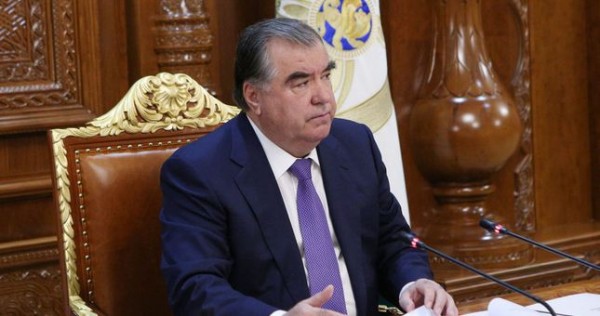 Рахмон выразил соболезнования президенту Кореи в связи с гибелью людей на Дунае