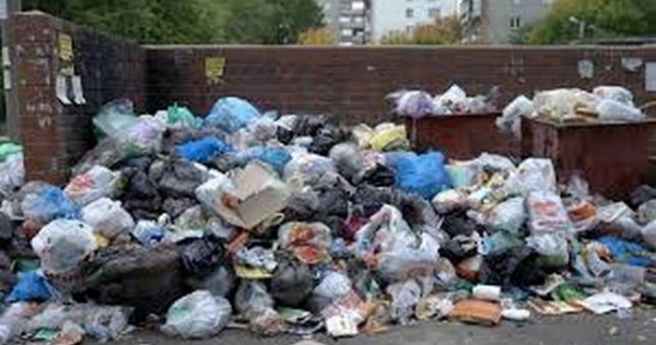 В столице Таджикистана повысились тарифы на вывоз мусора