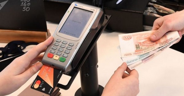 В России "Юнистрим" ограничил работу в будни: стоит ли переживать мигрантам