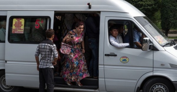 В Душанбе самым массовым нарушением ПДД является перегруз общественного транспорта