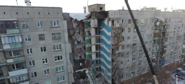 Эмомали Рахмон выразил соболезнования Владимиру Путину в связи с трагедией в Магнитогорске