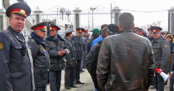 Офицер МВД Таджикистана отказался брать взятку