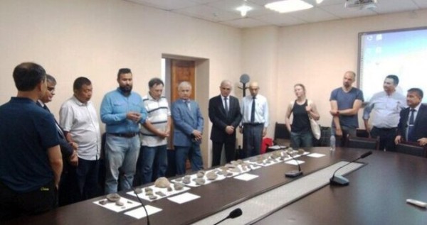 В Душанбе продемонстрировали находки каменного века