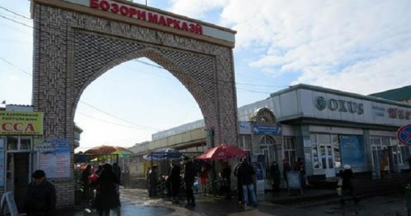 Власти не разрешили митинговать торговцам закрытого на севере Таджикистана рынка