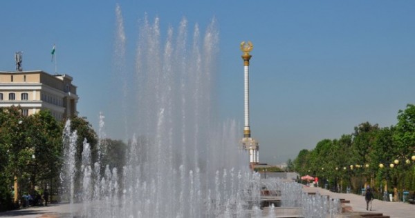 На месте стелы с гербом Таджикской ССР в Душанбе появятся куранты