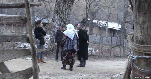Сваты обвиняют друг друга в смерти Раджабали