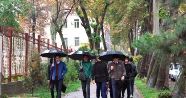 В Душанбе сегодня облачно, ночью слабый дождь