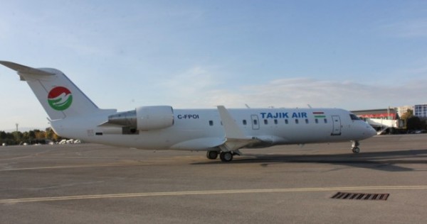 Авиакомпания «Таджик Эйр» презентовала свой новый самолет Bombardier CRJ – 200