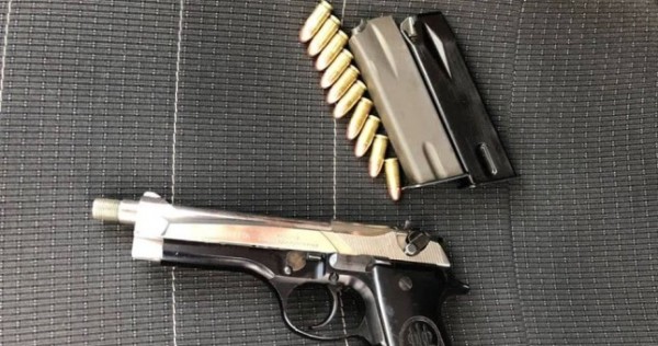 Гражданин Таджикистана пытался продать пистолет Beretta сотруднику СБУ в Киеве