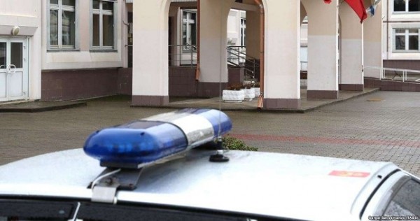 В Таджикистане стражей порядка наказали за правонарушения школьников