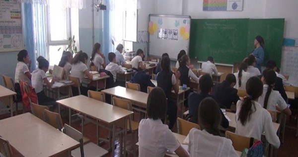 В Таджикистан прибудут более 50 российских учителей