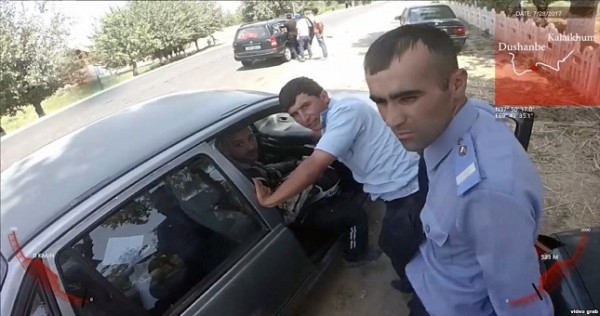 Гаишник, вымогавший деньги у румынского туриста, не будет наказан
