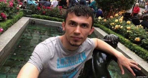 Таджикский магистр в суде Нью-Йорка: "Профессор вытащил нож, я лишь оборонялся"