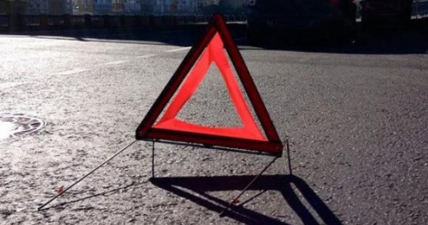 В Таджикистане во дворе дома мужчина сбил насмерть 3-х летнюю дочь брата
