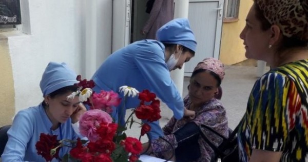 Жителям Куляба оказаны бесплатные медицинские услуги