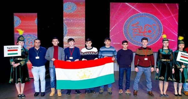 Мо-лод-цы! Таджикские школьники признаны лучшими математиками в Центральной Азии