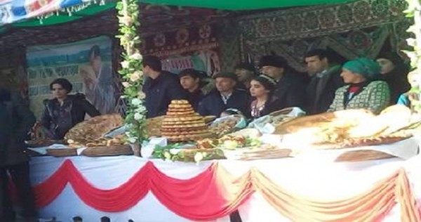 На востоке Таджикистана прошел конкурс на лучшую выпечку национальной лепешки